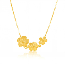 Collier en or jaune et fleurs
